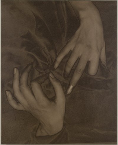Georgia O#39;Keeffe – Hender og fingerbøl av Alfred Stieglitz
