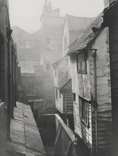 Cloth Fair, Smithfield, 1877 av Alfred and John Bool