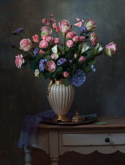 Elegant blomsteroppsats av Alina Lankina