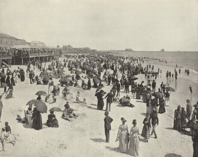 Stranden i Atlantic City, New Jersey (s/hvitt bilde) av American Photographer (after)