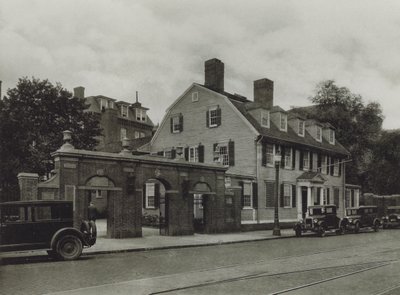 Harvard University: Class of 1857 Gate, Wadsworth House (s/hv-bilde) av American Photographer (after)