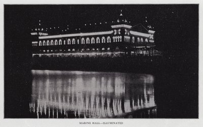 Marine Hall, opplyst (s/hvitt bilde) av American Photographer (after)