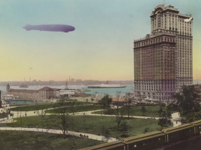 New York: Pier No 1, North River; Battery Park og Whitehall Building (bilde) av American Photographer (after)