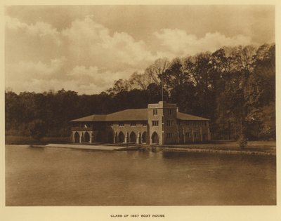 Princeton University: Class of 1887 Boat House (s/hvitt-bilde) av American Photographer (after)