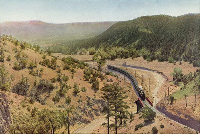 Apache Canyon, mellom Las Vegas og Lamy, New Mexico (farget bilde) av American Photographer