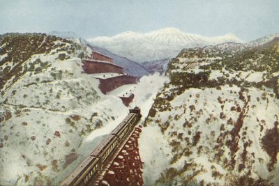 Cajon Pass, ved Summit of the Coast Range, California (farget bilde) av American Photographer