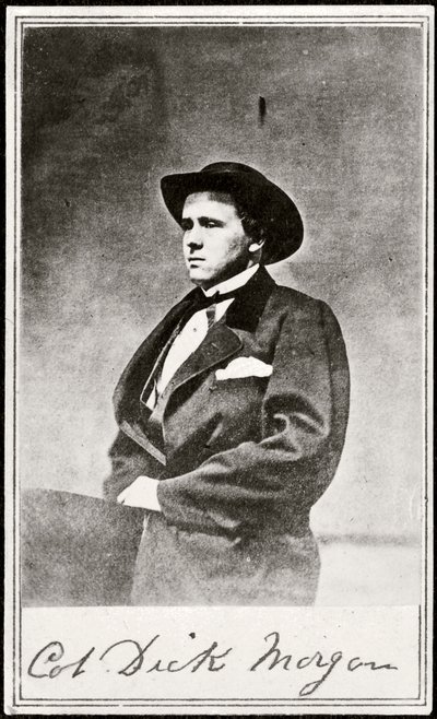 Oberst Dick Morgan (s/h-bilde) av American Photographer