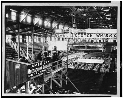 Interiør i Coney Island klubbhus, ca. 1899 (s/hvitt-bilde) av American Photographer