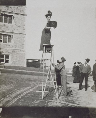 Jessie Tarbox Beals (1871-1942) på Louisiana Purchase Exposition, 1904 av American Photographer