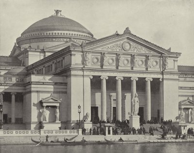 South Porch of the Art Palace av American Photographer