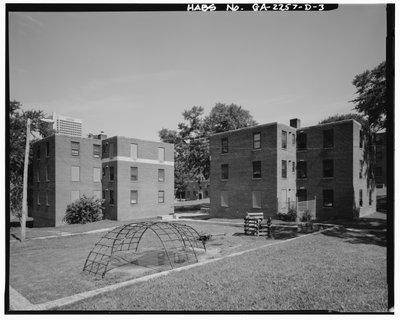 Techwood Homes, Building No. 2, 569-573 Techwood Drive, Atlanta, Fulton County, GA (s/hvitt-bilde) av American Photographer