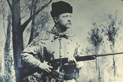 Theodore Roosevelt i jaktdrakt, ca. 1885 (s/hvitt-bilde) av American Photographer