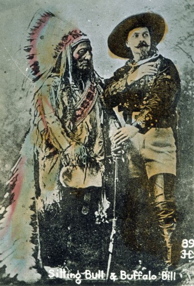 Sitting Bull and Buffalo Bill, ca. 1885 (farget bilde) av American School