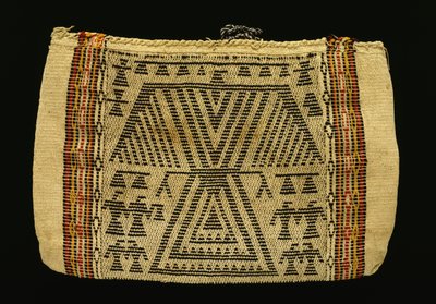 Oppbevaringspose, Potawatomi, ca. 1890 (bomullsgarn og ullgarn) (se også 340992) av American School