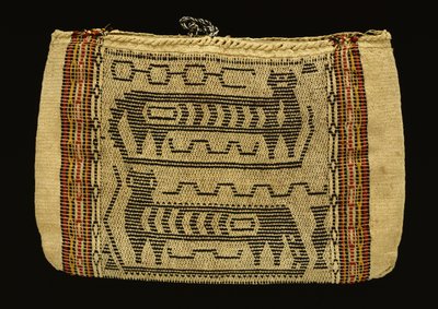Oppbevaringspose, Potawatomi, ca. 1890 (bomullsgarn og ullgarn) (se også 340993) av American School