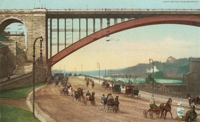 The Speedway, New York, ca. 1911 av American School