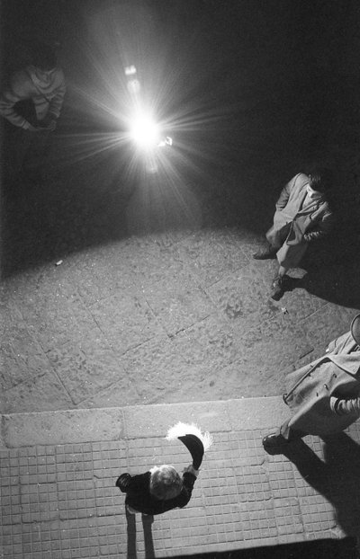 CROTONE - FOTOMINNE I KOSTYME av Ando Gilardi