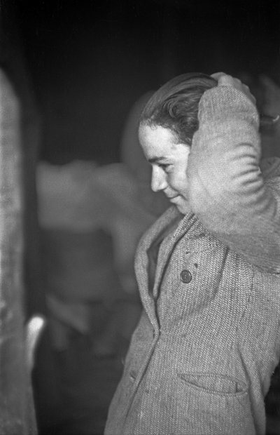 CROTONE - FATTIGT MEN VAKKERT av Ando Gilardi