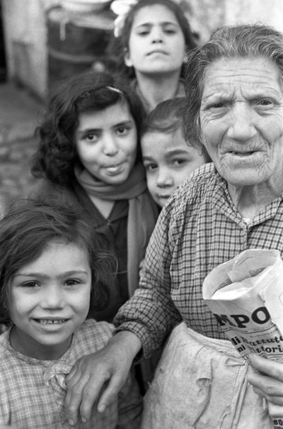 CROTONE – BARNESANGEMAGIEN av Ando Gilardi