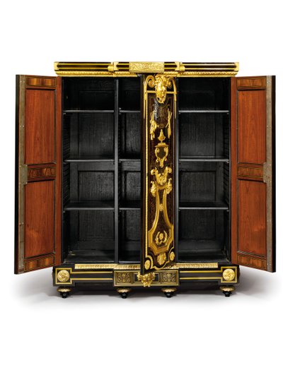 Louis XIV petit armoise, ca. 1700-10 (ormolu, messing, skilpaddeskall, ibenholt og marquetry) av Andre Charles (attr. to) Boulle