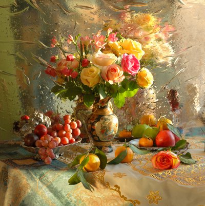 Solbelyst blomster- og frukthøst av Andrey Morozov
