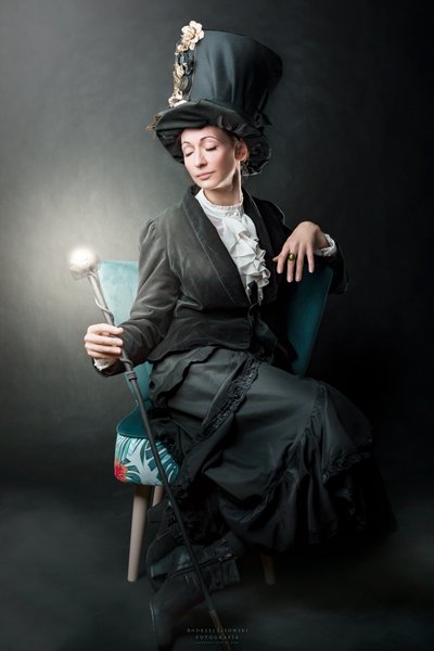 Elegant steampunk-portrett av Andrzej Lisowski