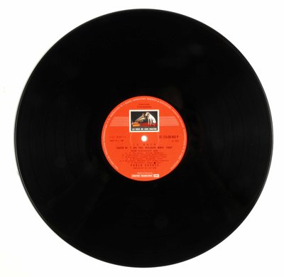 33 round disc (vinyl record) of the brand “EMI the voice of his master”” by Pablo Casals interpreting the 6 cello suite by Jean Sebastien Bach (Johann Sebastian Bach av Anonymous Anonymous