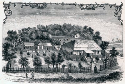 Utvendig utsikt over prestegården og skolen til Hell Ville (Hell-Ville) (Andoany), hovedstaden på øya Nosy Be på Madagaskar. Gravering i «Les Missions Catholiques au XIXeme Siecle»» av Louis-Eugene (Louis Eugene) Louvet. privat samling. av Anonymous Anonymous