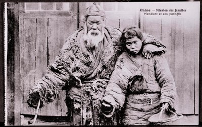 Gammel tigger med barnebarn Fotografi fra begynnelsen av 1900-tallet - Privat samling av Anonymous Anonymous