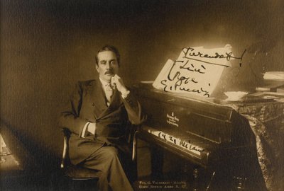 Portrett av komponisten Giacomo Puccini (1858-1924) av Anonymous Anonymous