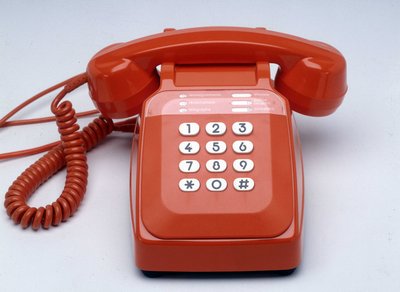 S63 oransje plastnøkkeltelefon av Anonymous Anonymous