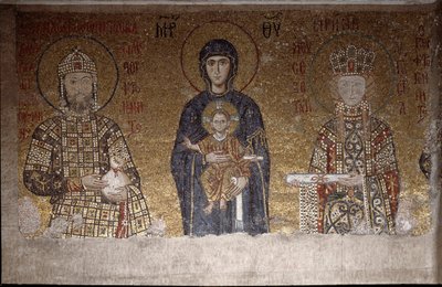 Jomfruen sitter mellom Johannes II Komnenos og hans kone Irene av Ungarn (mosaikk, 600-tallet) av Anthemius of and Miletus Isidore of Tralles