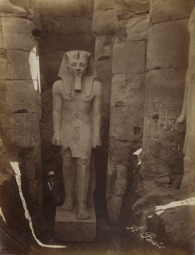 Statue de Ramesses II i Luxor av Antonio Beato