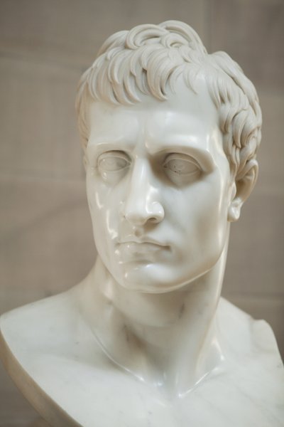 Napoleon Bonaparte (marmor) av Antonio Canova