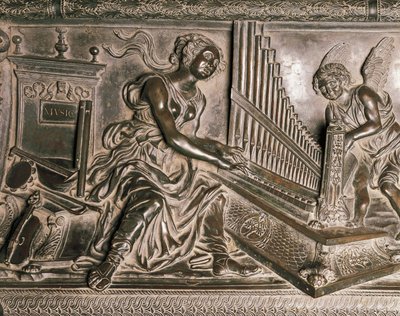 Musikk, detalj fra graven til Sixtus IV av Antonio Pollaiuolo