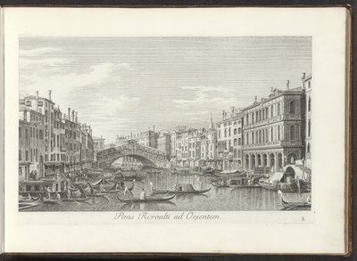 Se på Canal Grande og Rialtobrug i Venezia Rivoalti-broen til øst (tittel på objekt) Den mest kjente utsikten over byen Venezia, fra Antoniuskanalens 38 paneler, trykt på messing av Antonio Visentini, delt inn i tre deler. den andre delen (ser av Antonio Visentini