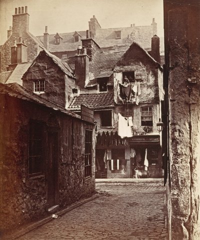 Hus med tømmerfront, Cowgate av Archibald Burns