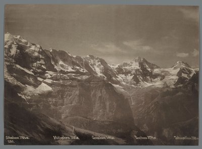 Utsikt over Silberhorn, Mittaghorn, Grosshorn, Breithorn og Tschingelhorn i Bernalpene Panorama av Jungfrau-kjeden (serietittel) av Arthur Gabler