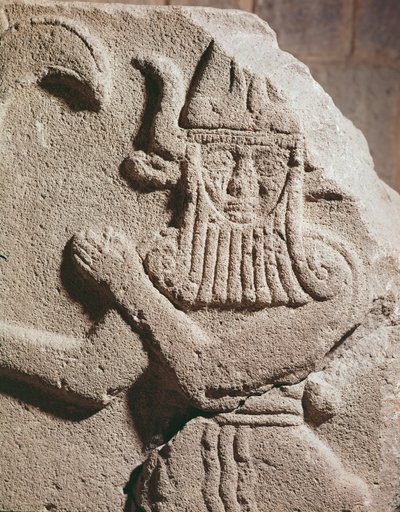 Relieff som viser et hettittisk avgud, 11.–9. århundre f.Kr av Assyrian School