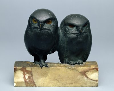 To ugler, 1903-04 (bronse og onyx) av August Gaul