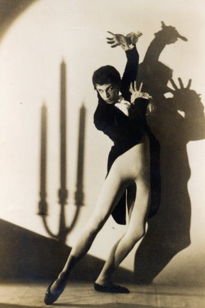 Robert Helpmann (1909-86) i Apparitions, 1936 av Australian Photographer