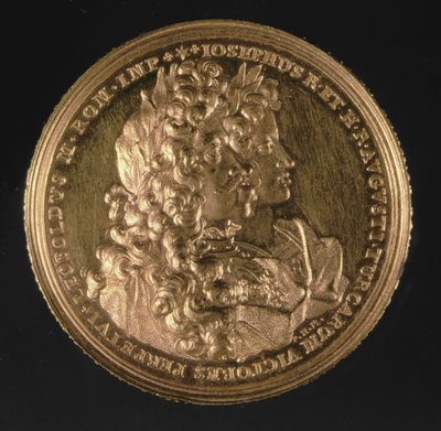 Medaljong med portretter av de hellige romerske keisere Leopold I (1640-1705) og Joseph I (1678-1711) av Philipp Heinrich, 1692 (gull) av Austrian School