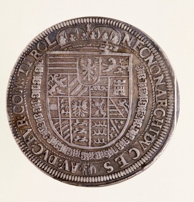 Sølvmynt (thaler) fra Tyrol: keiser Rudolf IIs (Rodolphe II) regjeringstid (1552-1612). Diam. 4 cm Napoli, museo archeologico nazionale av Austrian School