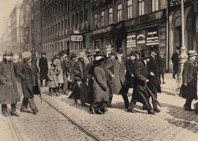 Lenin i Stockholm med Ture Nerman og Carl Lindhagen 13. april 1917, 1917 av Axel Malmström