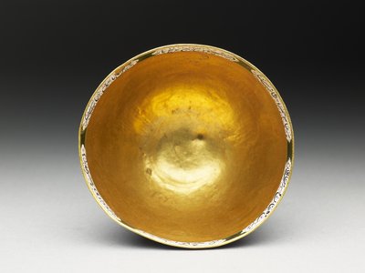 Skål med lokk, tallerken og skje med astrologisk dekorasjon, tidlig 1800-tall av Baqir
