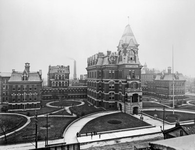 Cook County Hospital, ca. 1900, Chicago, Illinois, USA, ca. 1900 (s/hvitt-bilde) av Barnes and Crosby
