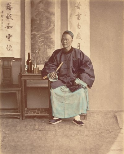 [Sittende kinesisk kvinne med vifte], 1870-tallet. av Baron Raimund von Stillfried