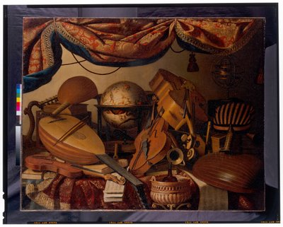 Et stilleben med musikkinstrumenter av Bartolomeo Bettera