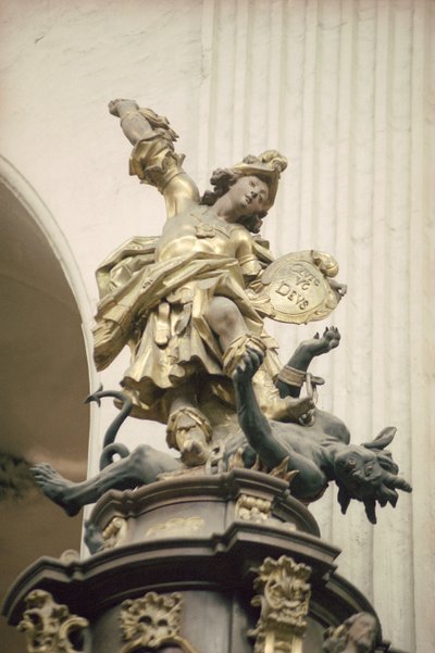 Prekestol, også kalt sannhetens Preikestol, detalj: St. Michael and the Dragon, 1749 (forgylt, tre og intarsia) (se også 252679 og 252680) av Bavarian school