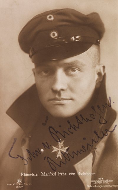 Portrett av Manfred von Richthofen 1892-1918, 1918. av Berlin . Photo studio C. J.